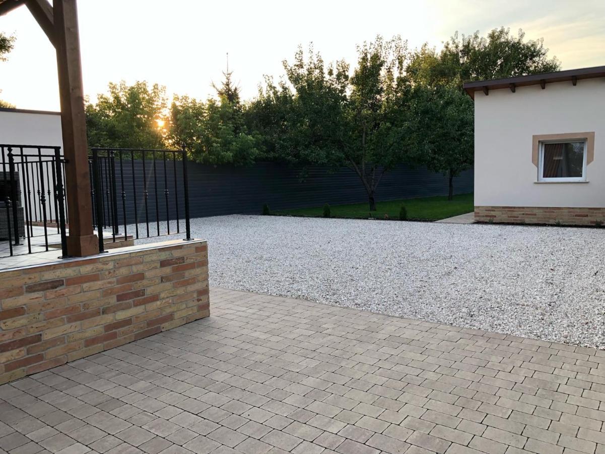 Voeroesmarty Apartmanhaz Makó エクステリア 写真