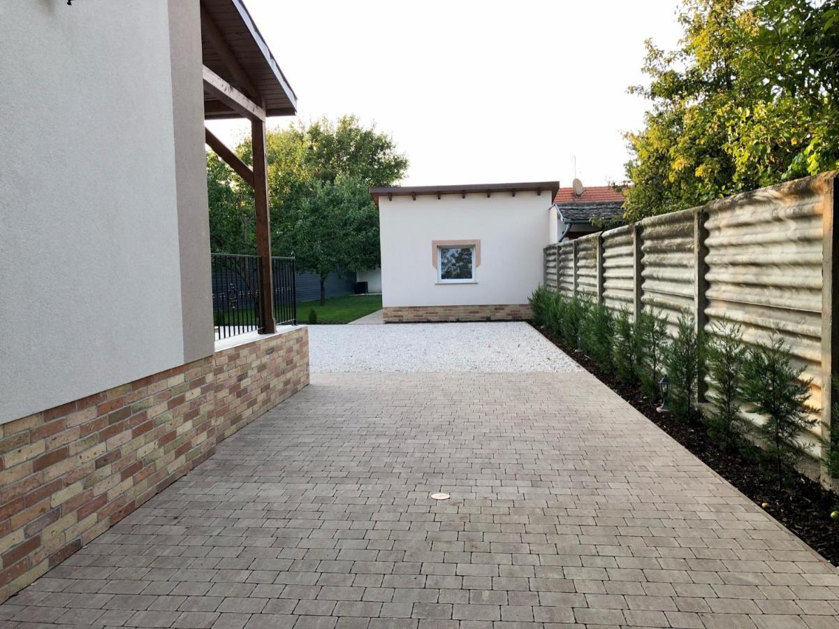 Voeroesmarty Apartmanhaz Makó エクステリア 写真