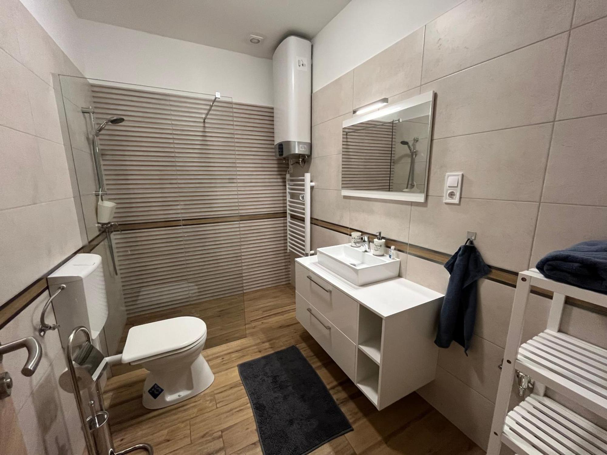 Voeroesmarty Apartmanhaz Makó エクステリア 写真