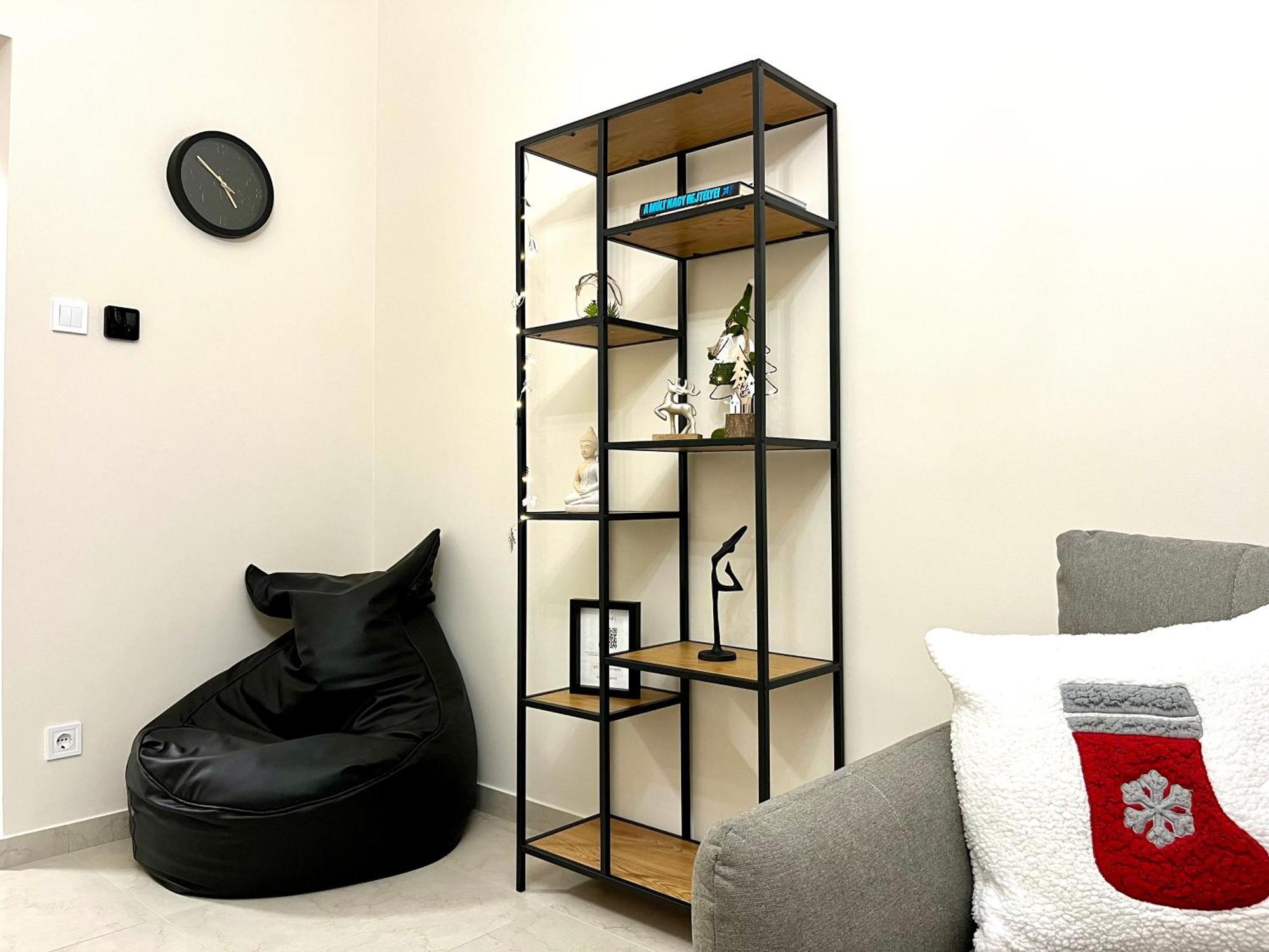 Voeroesmarty Apartmanhaz Makó エクステリア 写真