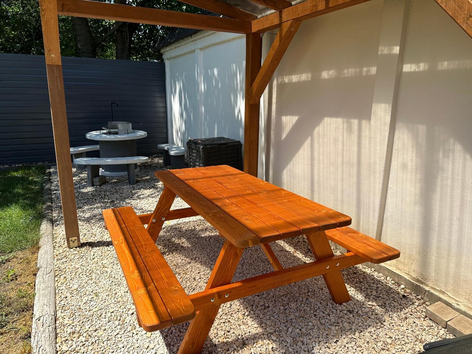 Voeroesmarty Apartmanhaz Makó エクステリア 写真