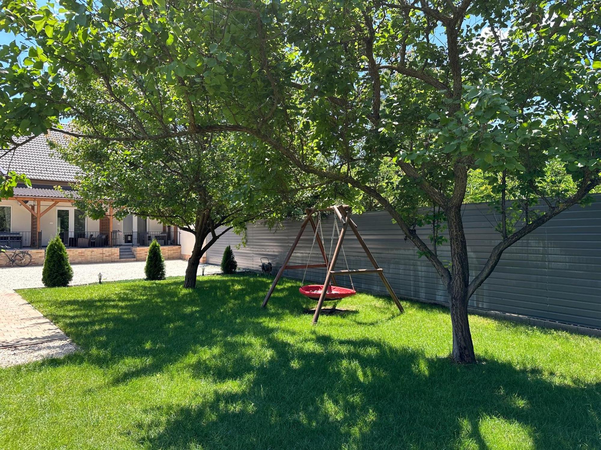 Voeroesmarty Apartmanhaz Makó エクステリア 写真
